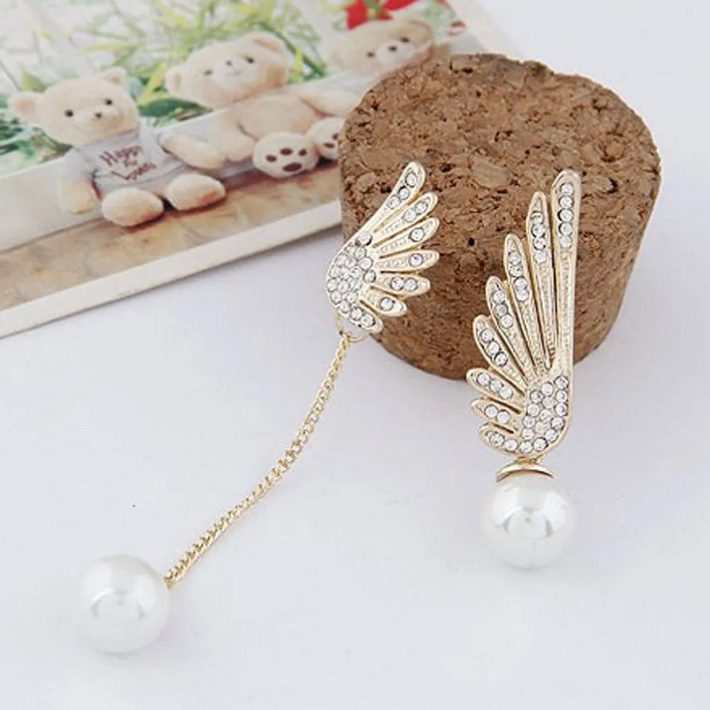 Luxurious Asymmetrical Wings Pearl Drop Earrings (64)
