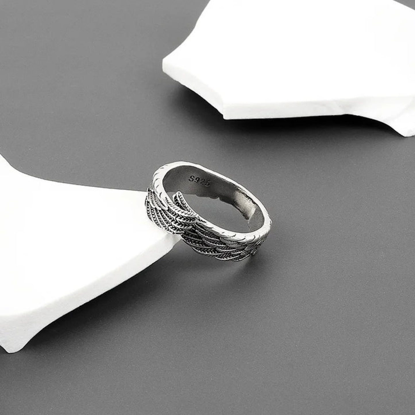 Elegant Angel Wings Adjustable Ring (909)
