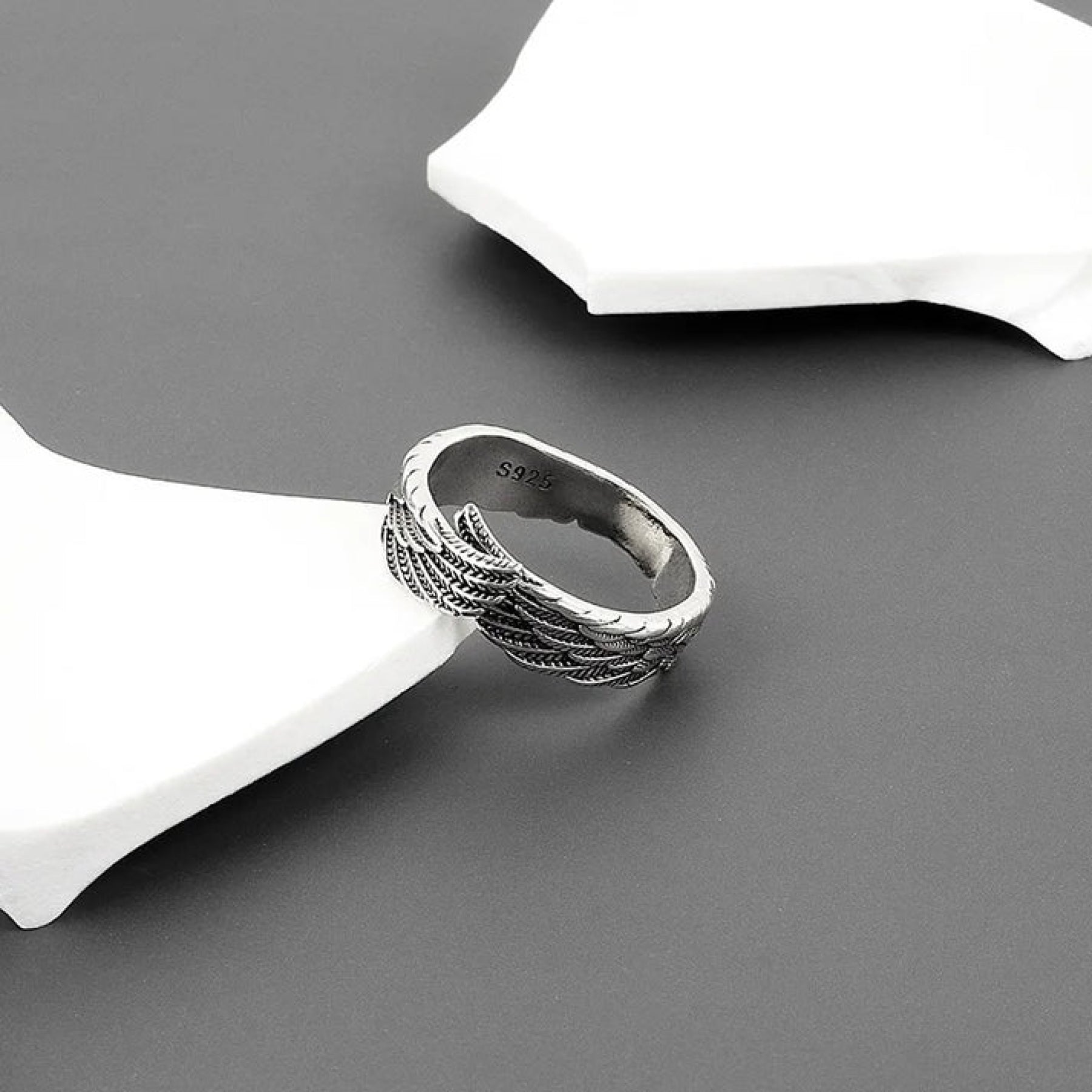 Elegant Angel Wings Adjustable Ring (909)