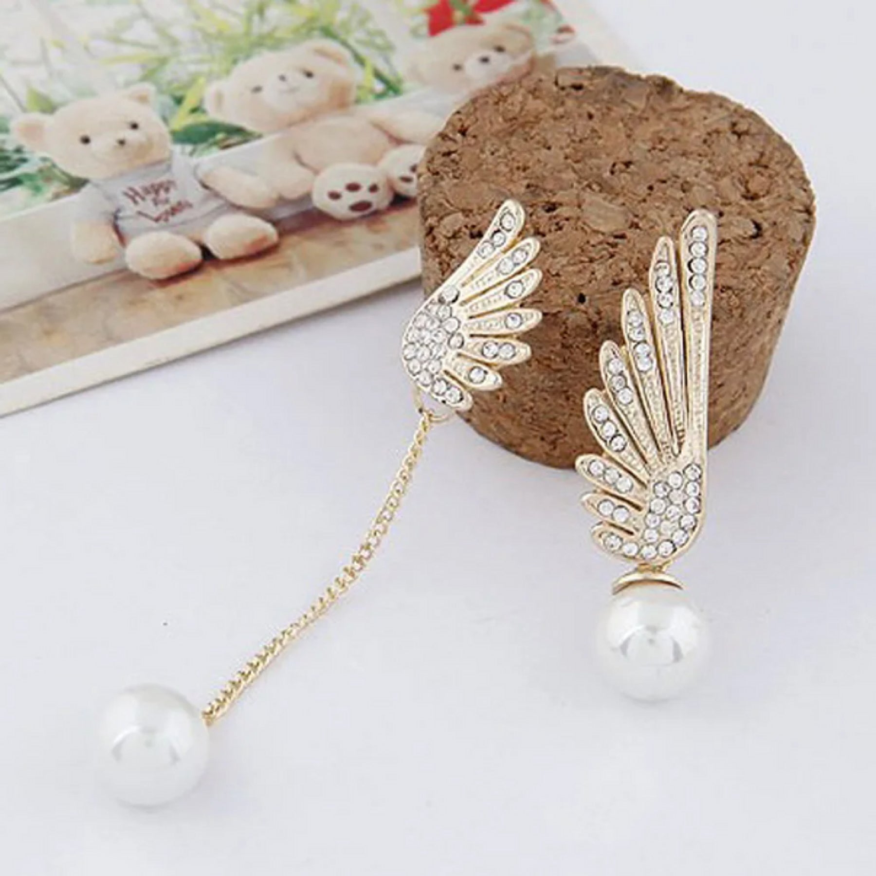 Luxurious Asymmetrical Wings Pearl Drop Earrings (64)