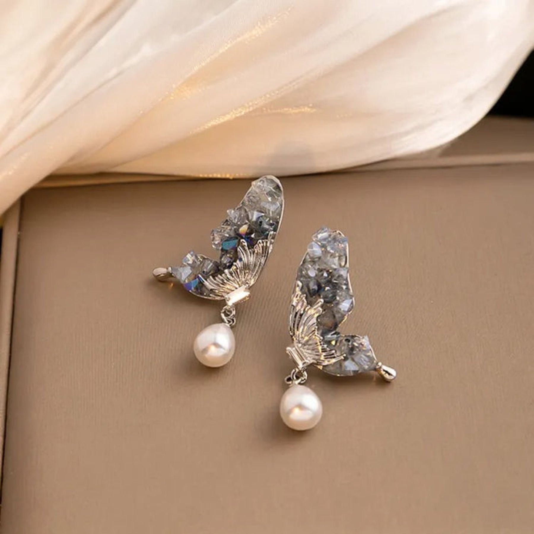 Dazzling Crystal Butterfly Pearl Drop Earrings (850)