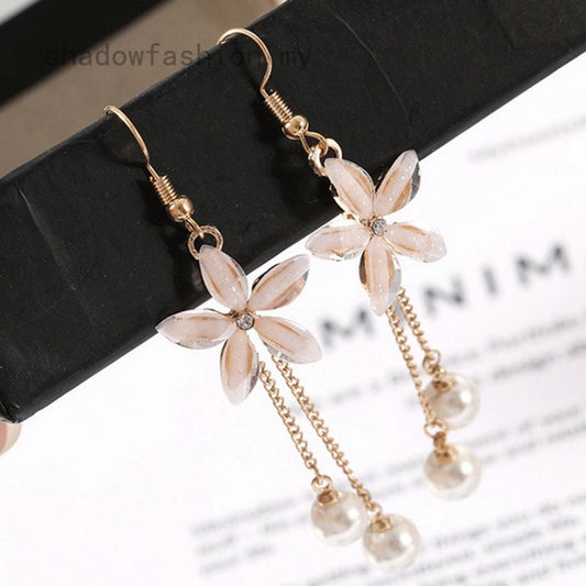 Elegant Star Pearl Drop Earrings (875)